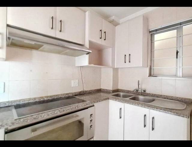 2 BEDROOM APARTMENT FOR SALE IN OVERPORT